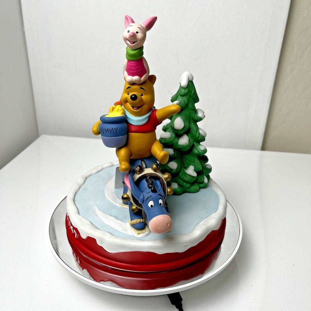 1997 Disney & Grolier CHRISTMAS FIGURINE "Pooh's Skating‎ Party" Limited Edition - Picture 4 of 17